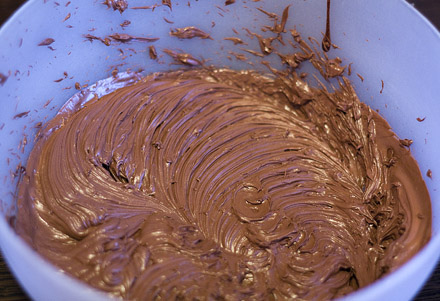 crema de ciocolata cu frisca